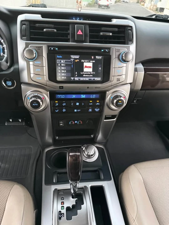 2015 Toyota 4Runner 5th Gen - Image 18 of 19