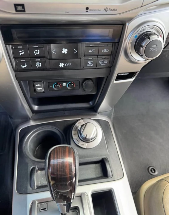 2015 Toyota 4Runner 5th Gen - Image 16 of 19