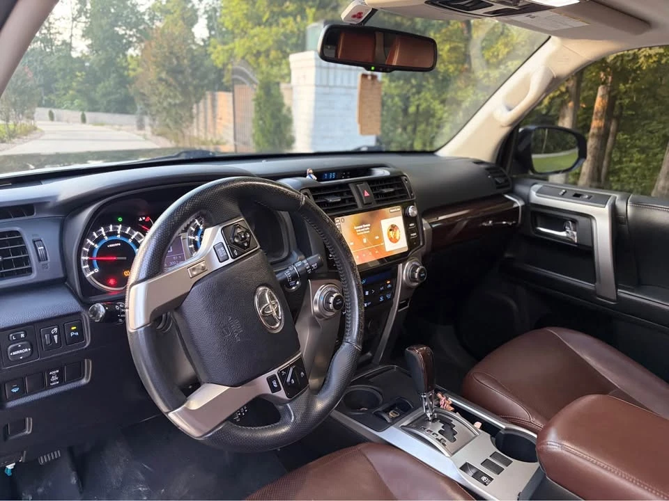 2015 Toyota 4Runner 5th Gen - Image 6 of 10