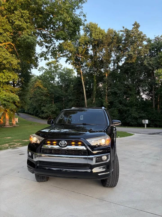 2015 Toyota 4Runner 5th Gen - Image 2 of 10