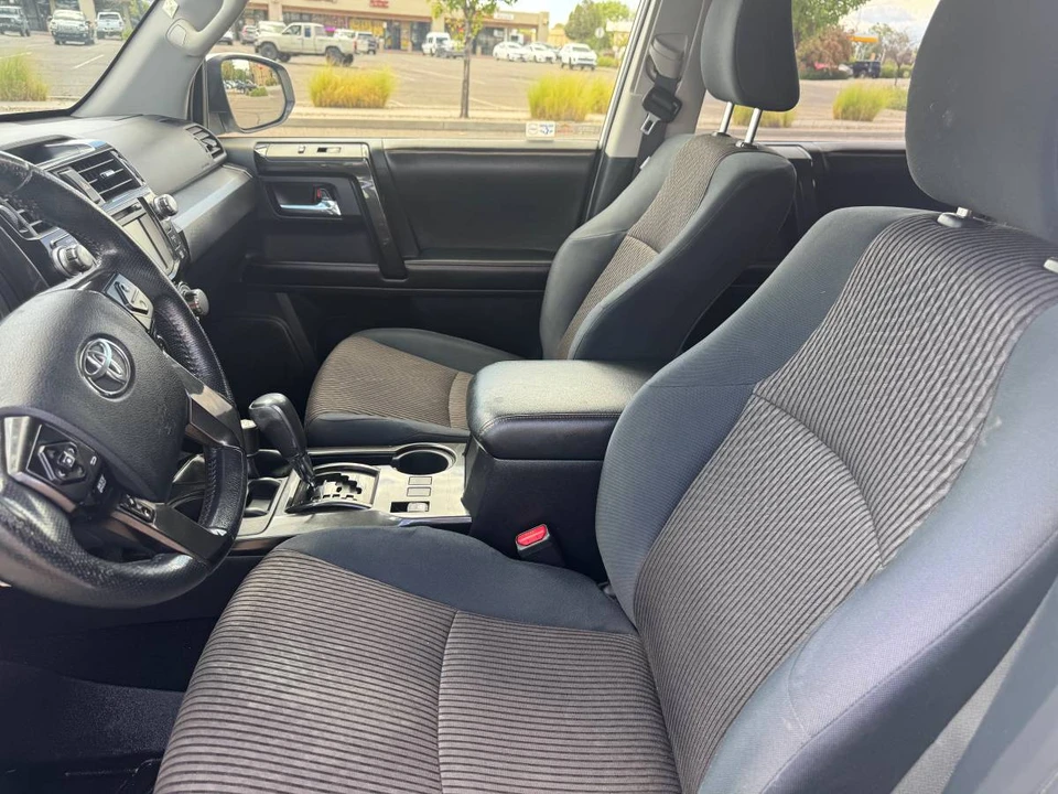 2015 Toyota 4Runner 5th Gen - Image 5 of 8