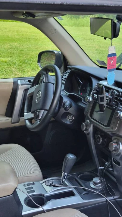 2015 Toyota 4Runner 5th Gen - Image 17 of 23