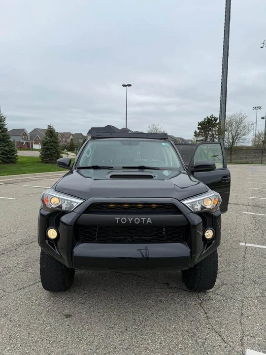 2015 Toyota 4Runner 5th Gen - Image 2 of 9