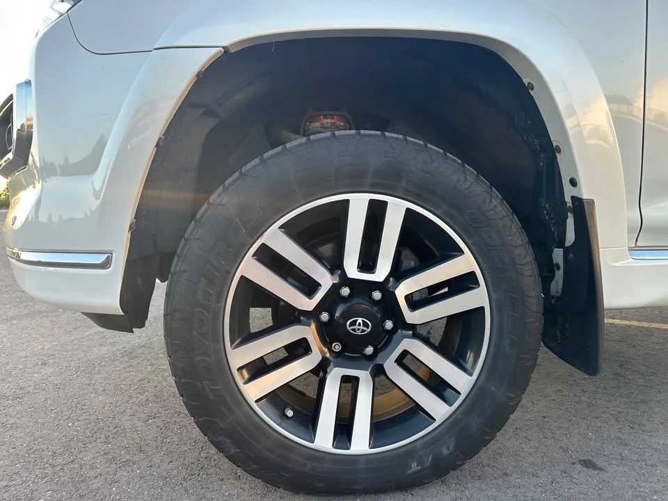2015 Toyota 4Runner 5th Gen - Image 8 of 11