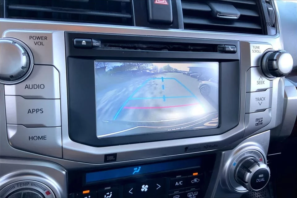 2015 Toyota 4Runner 5th Gen - Image 9 of 11