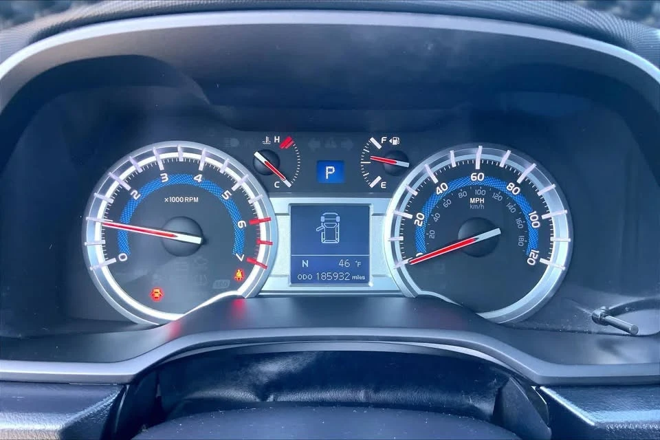 2015 Toyota 4Runner 5th Gen - Image 8 of 11