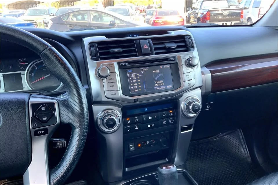 2015 Toyota 4Runner 5th Gen - Image 6 of 11