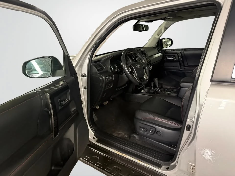 2015 Toyota 4Runner 5th Gen - Image 8 of 14
