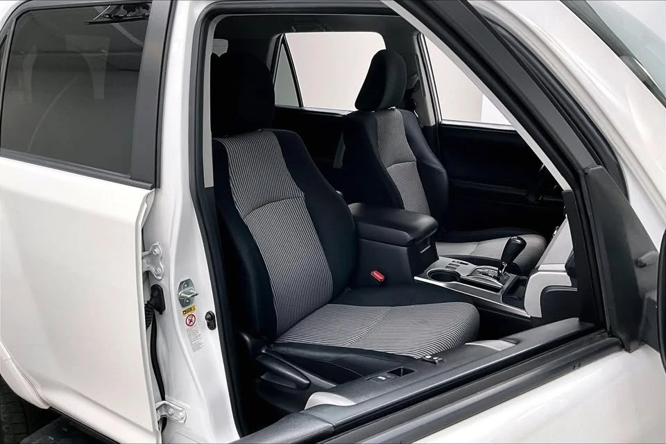 2015 Toyota 4Runner 5th Gen - Image 12 of 19