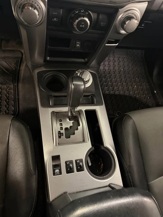 2015 Toyota 4Runner 5th Gen - Image 8 of 15