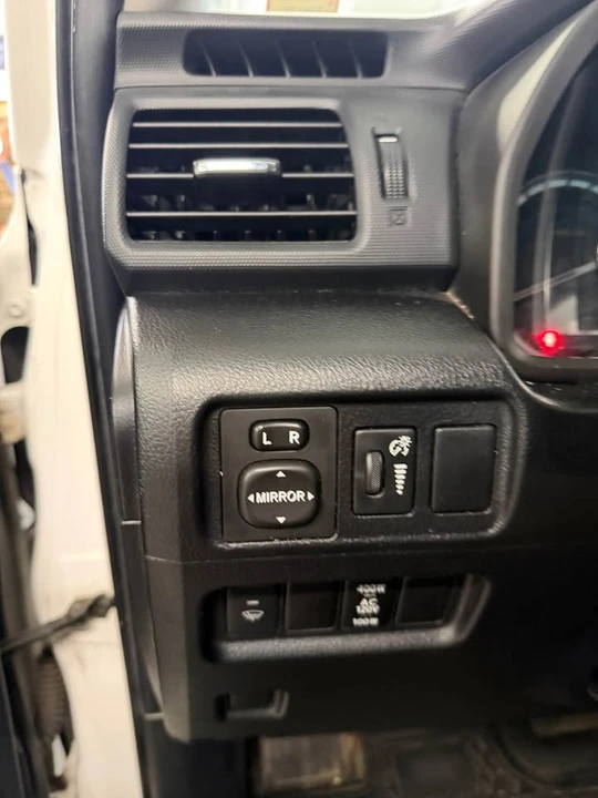 2015 Toyota 4Runner 5th Gen - Image 5 of 15