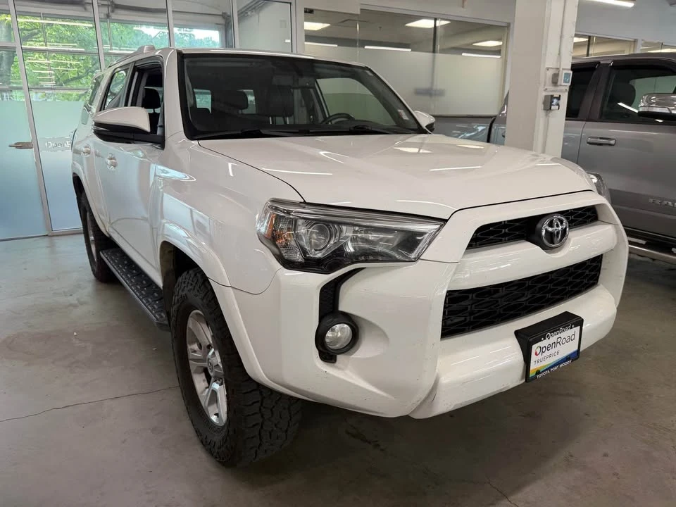 2015 Toyota 4Runner 5th Gen - Image 3 of 15