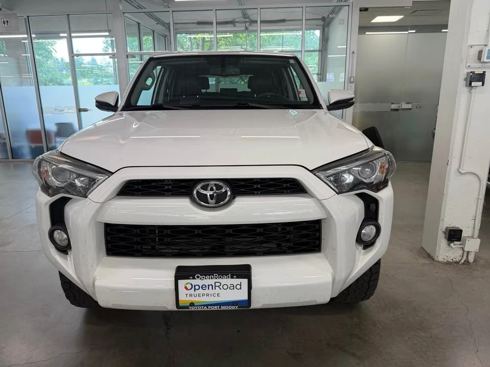 2015 Toyota 4Runner 5th Gen - Image 2 of 15