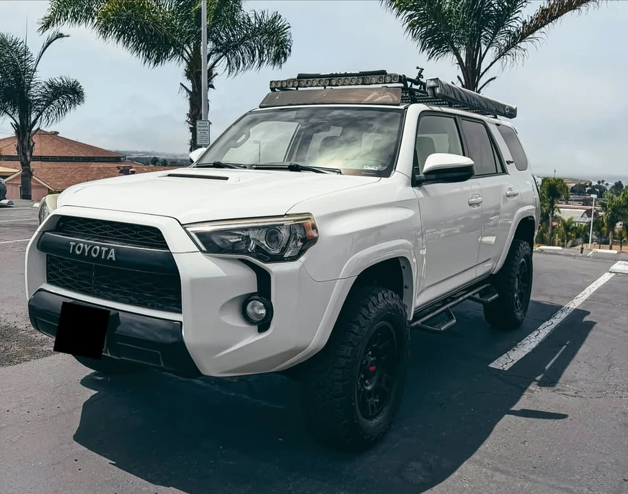 2015 Toyota 4Runner 5th Gen - Image 2 of 20