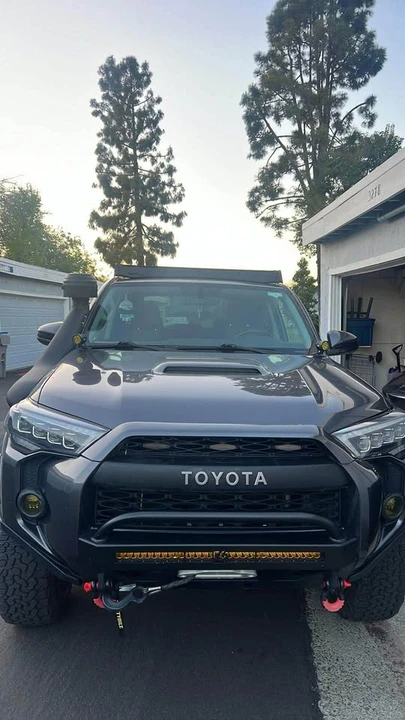 2015 Toyota 4Runner 5th Gen - Image 2 of 10