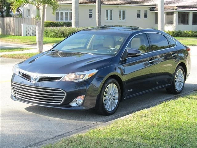 2015 Toyota Avalon 4th Gen - Image 9 of 12