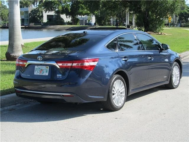 2015 Toyota Avalon 4th Gen - Image 2 of 12