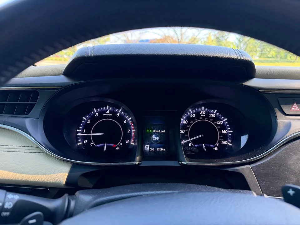 2015 Toyota Avalon 4th Gen - Image 8 of 12