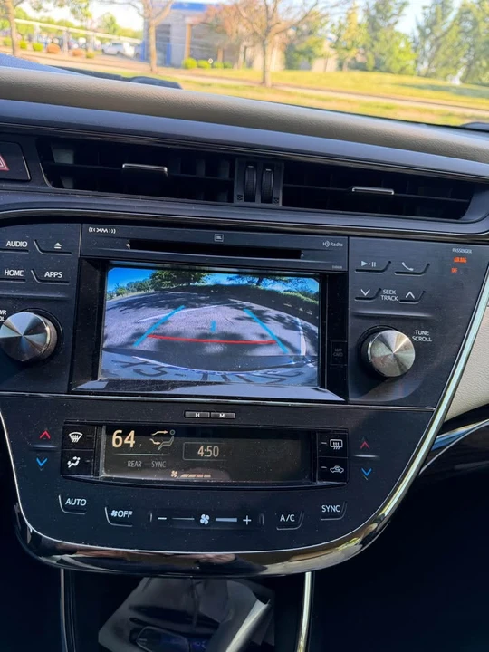 2015 Toyota Avalon 4th Gen - Image 9 of 12