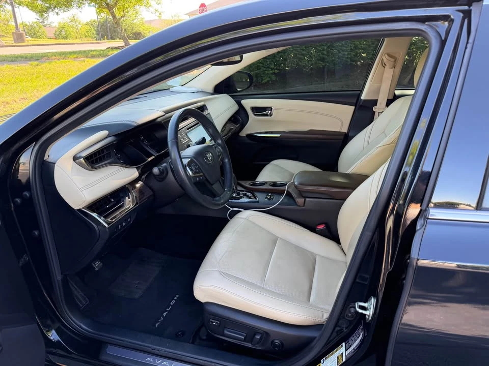 2015 Toyota Avalon 4th Gen - Image 5 of 12
