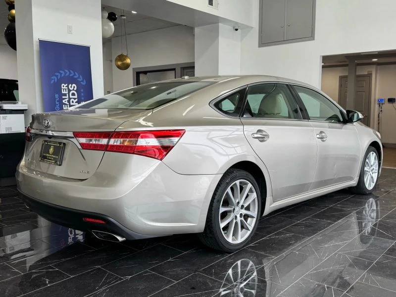 2015 Toyota Avalon 4th Gen - Image 6 of 12