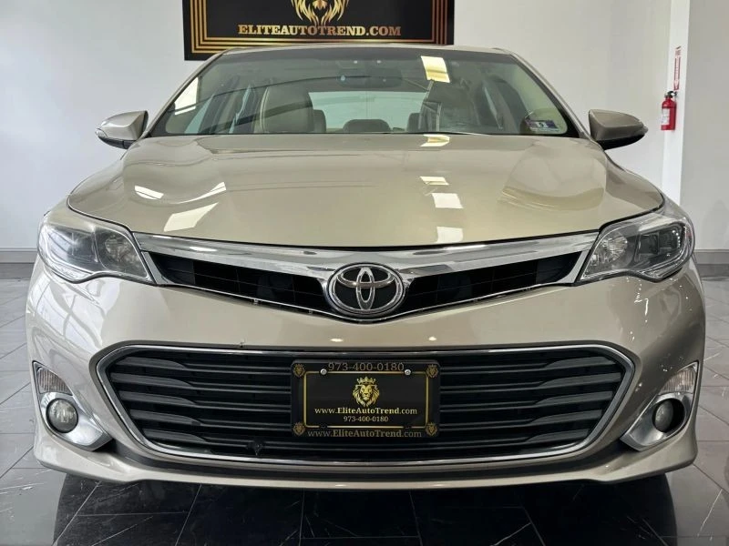 2015 Toyota Avalon 4th Gen - Image 2 of 12