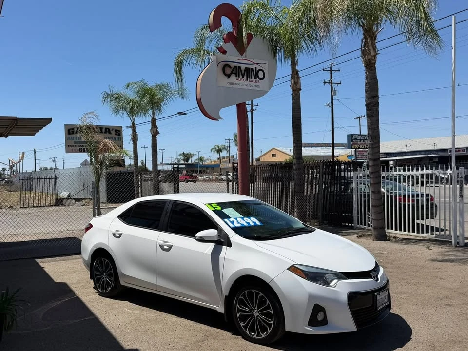 2015 Toyota Corolla 11th Gen - Image 5 of 11