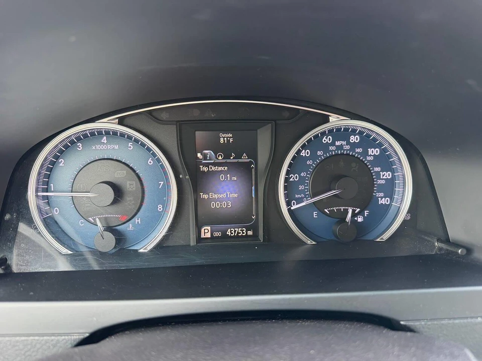 2015 Toyota Camry 7th Gen - Image 8 of 30