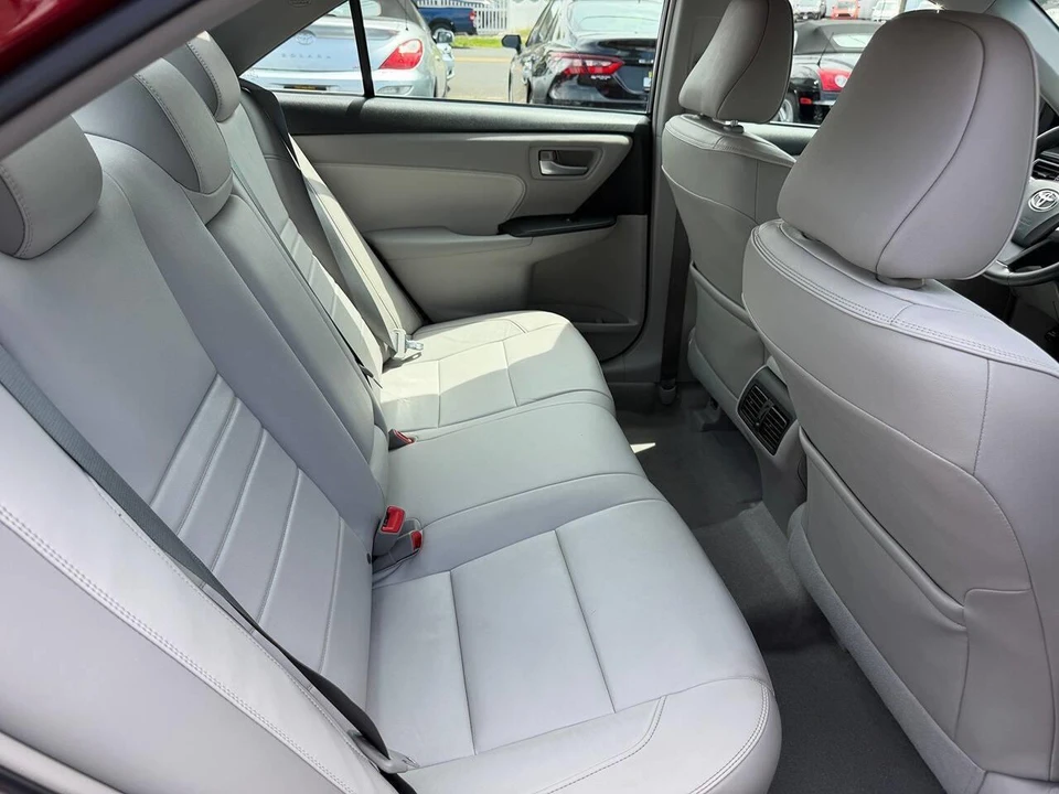 2015 Toyota Camry 7th Gen - Image 22 of 30