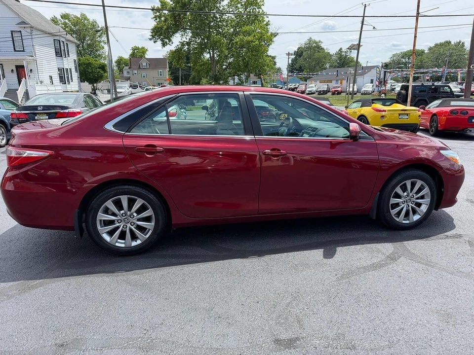 2015 Toyota Camry 7th Gen - Image 26 of 30