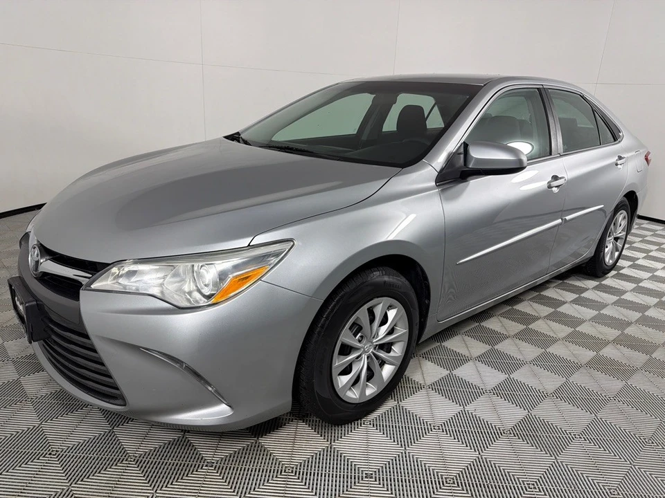2015 Toyota Camry 7th Gen - Image 9 of 21