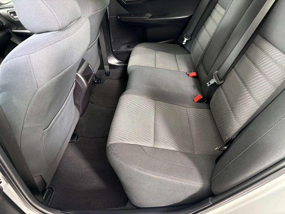 2015 Toyota Camry 7th Gen - Image 18 of 21