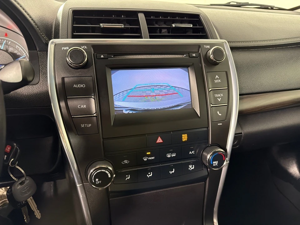 2015 Toyota Camry 7th Gen - Image 16 of 21