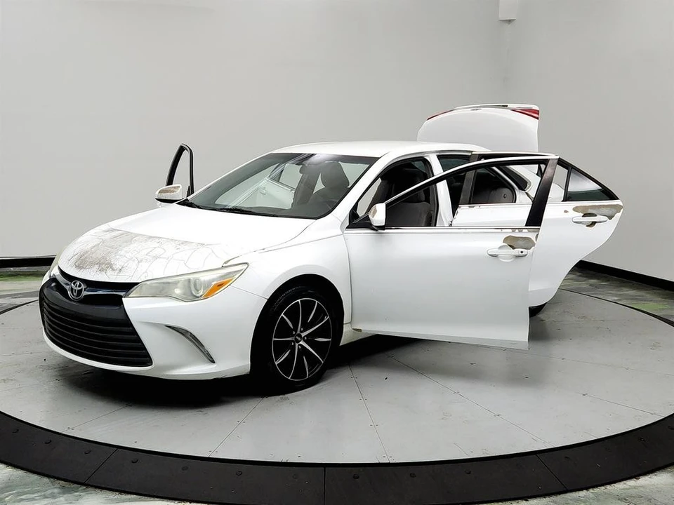 2015 Toyota Camry 7th Gen - Image 9 of 12