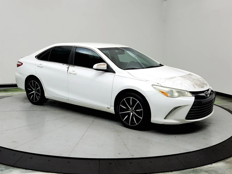2015 Toyota Camry 7th Gen - Image 3 of 12