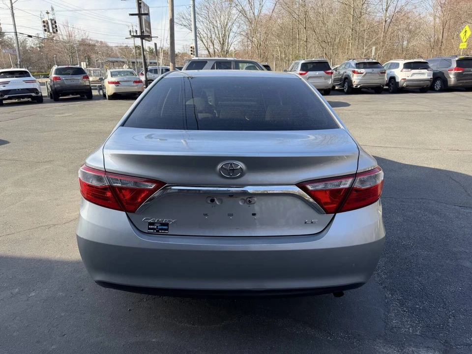 2015 Toyota Camry 7th Gen - Image 9 of 21