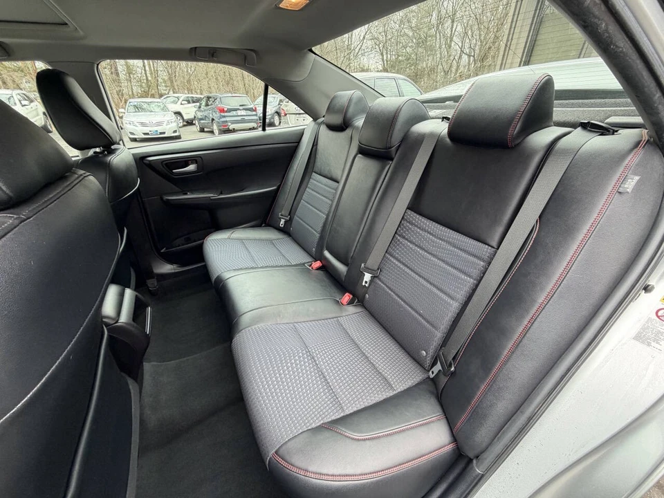 2015 Toyota Camry 7th Gen - Image 18 of 21