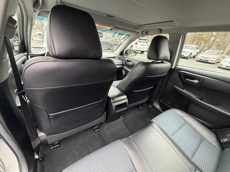 2015 Toyota Camry 7th Gen - Image 20 of 21
