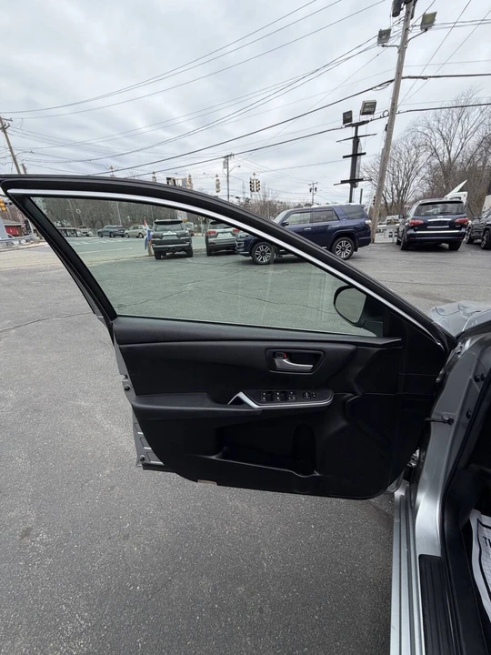 2015 Toyota Camry 7th Gen - Image 17 of 21