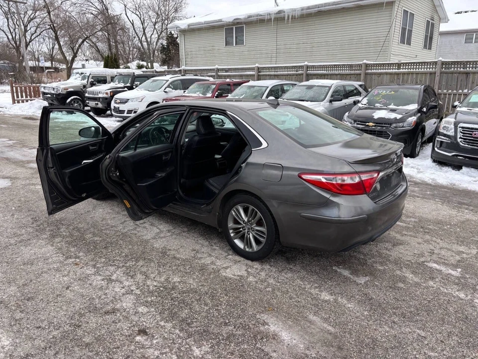 2015 Toyota Camry 7th Gen - Image 17 of 19