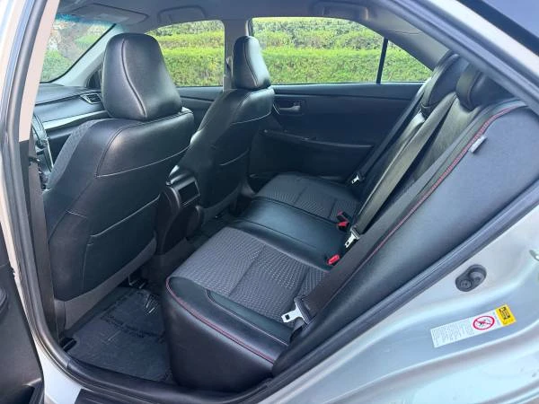 2015 Toyota Camry 7th Gen - Image 14 of 31