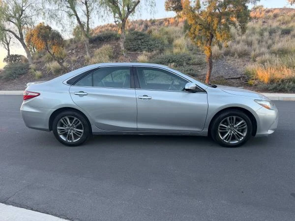 2015 Toyota Camry 7th Gen - Image 4 of 31