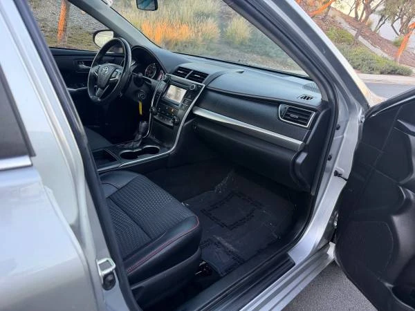 2015 Toyota Camry 7th Gen - Image 13 of 31