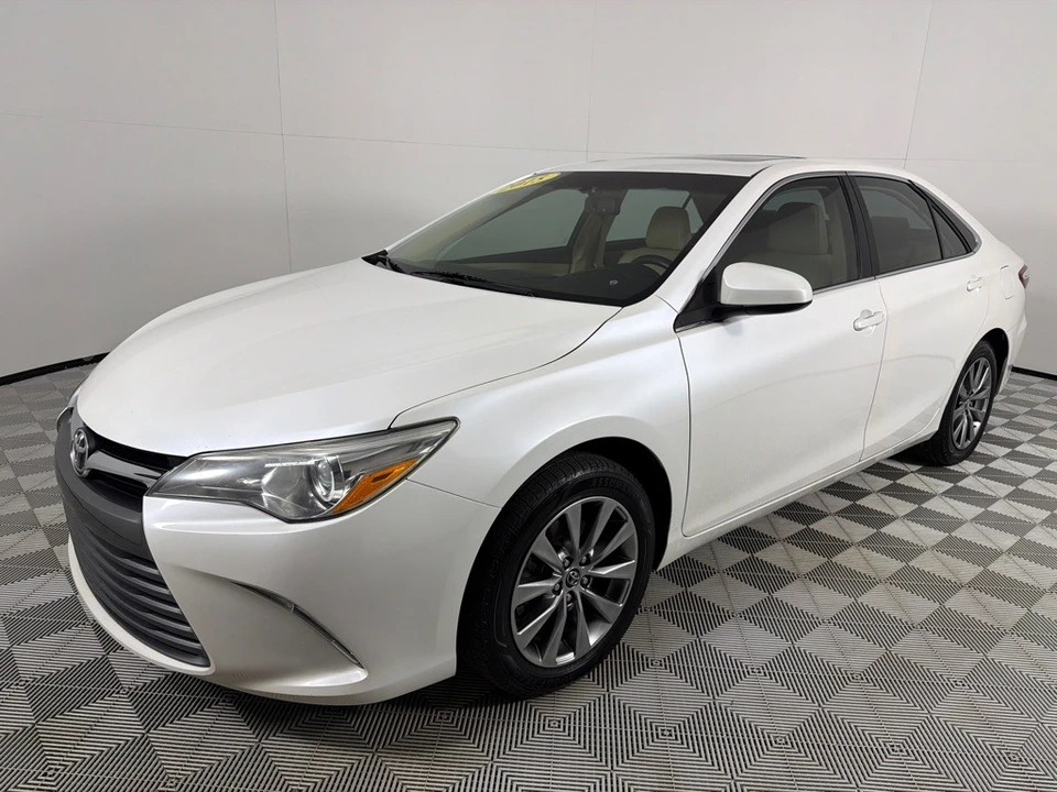 2015 Toyota Camry 7th Gen - Image 9 of 12