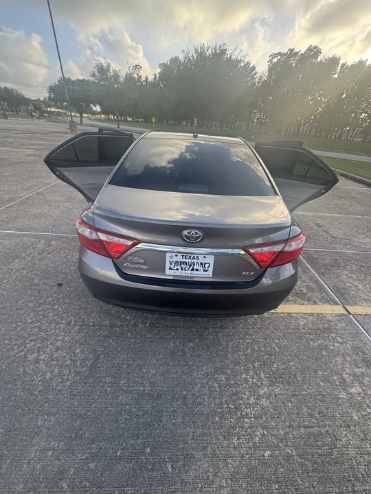 2015 Toyota Camry 7th Gen - Image 12 of 21