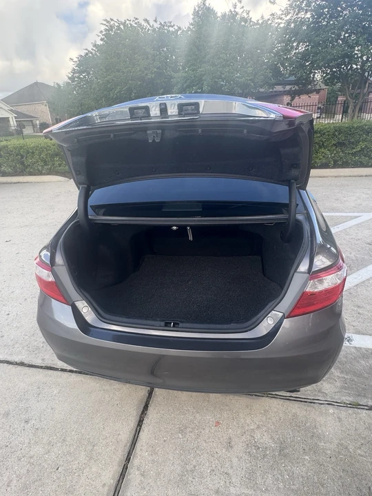2015 Toyota Camry 7th Gen - Image 16 of 21