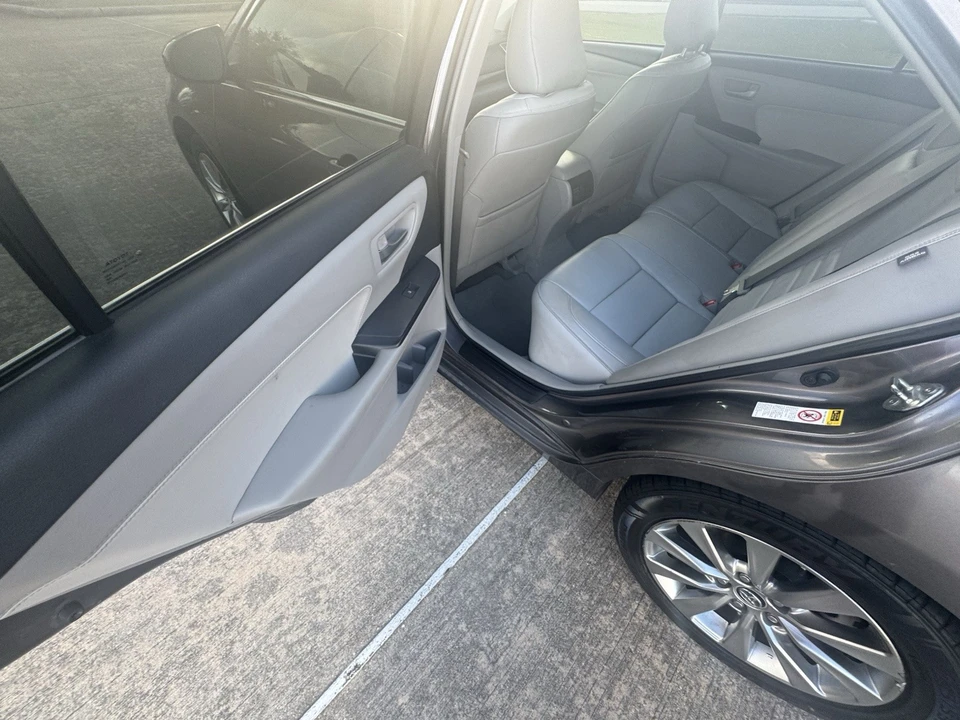 2015 Toyota Camry 7th Gen - Image 9 of 21