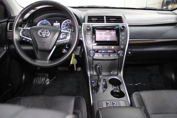2015 Toyota Camry 7th Gen - Image 2 of 21