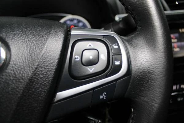 2015 Toyota Camry 7th Gen - Image 20 of 21