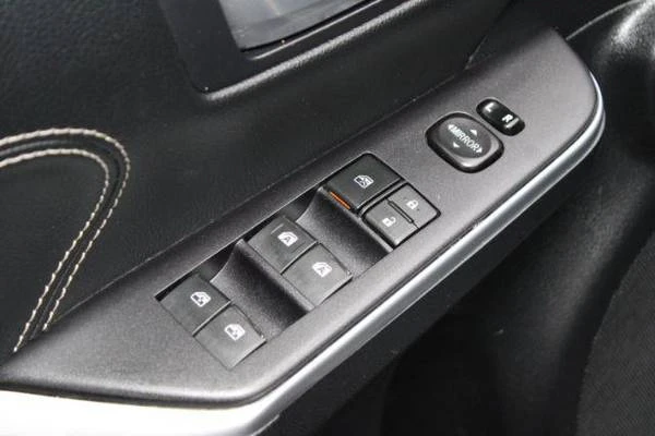 2015 Toyota Camry 7th Gen - Image 10 of 21